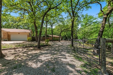 This exceptional property offers a rare three-in-one - photo 27