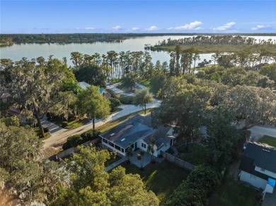 Lake Home Sale Pending in Windermere, Florida