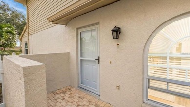 An amazing opportunity to live in an Antigua townhome in a - photo 5