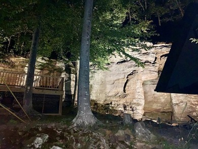Cozy cottage located at Lake Malone !! This rare find has 3 - photo 14