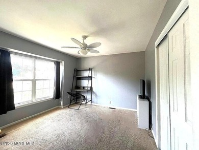 Your New Home awaits! Beautiful 5BR, 2.5 bath Home on a rare - photo 15