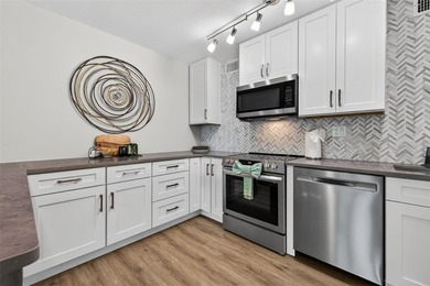 Rarely does a property offer this level of flexibility, privacy - photo 18
