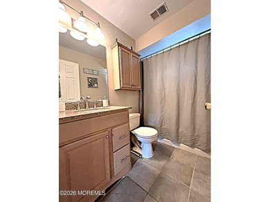 Your New Home awaits! Beautiful 5BR, 2.5 bath Home on a rare - photo 19
