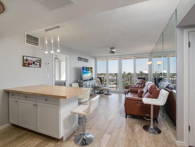 Come see this inviting Tradewinds condo and enjoy the best of - photo 2