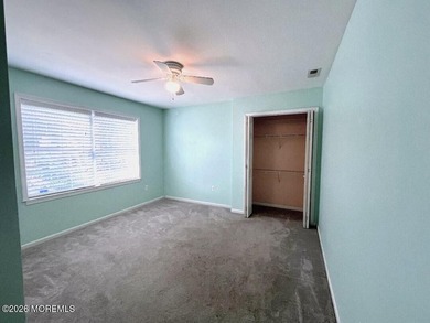Your New Home awaits! Beautiful 5BR, 2.5 bath Home on a rare - photo 23