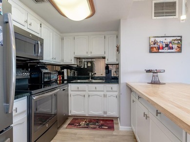 Come see this inviting Tradewinds condo and enjoy the best of - photo 4