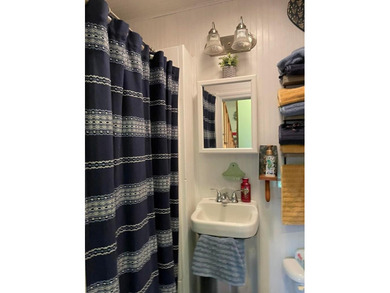 Cozy cottage located at Lake Malone !! This rare find has 3 - photo 26