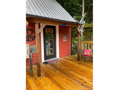 Cozy cottage located at Lake Malone !! This rare find has 3 - photo 32