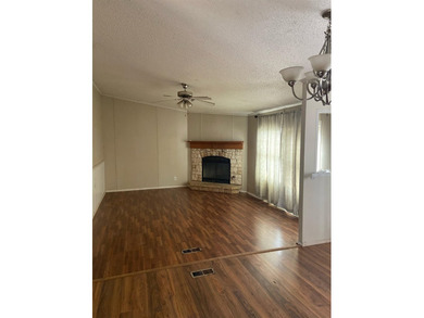 Welcome to peaceful waterfront living. This spacious 4-bedroom - photo 7