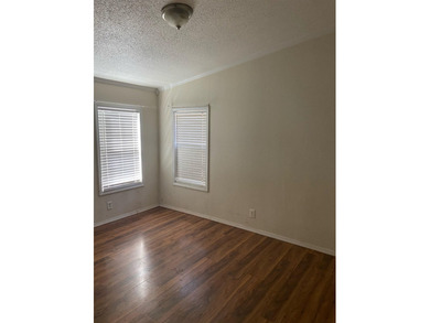 Welcome to peaceful waterfront living. This spacious 4-bedroom - photo 8