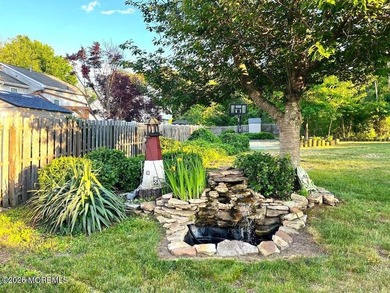 Your New Home awaits! Beautiful 5BR, 2.5 bath Home on a rare - photo 38