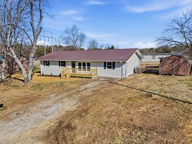 Watts Bar Lake Home Sale Pending in Spring City Tennessee