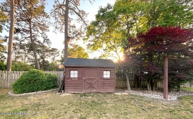 Your New Home awaits! Beautiful 5BR, 2.5 bath Home on a rare - photo 43