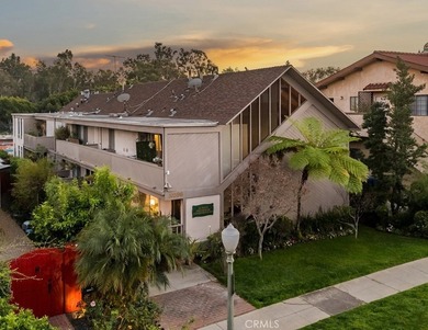 Embedded in the desirable, tree-lined streets of Los Angeles' - photo 43