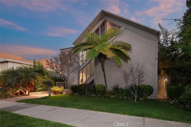 Embedded in the desirable, tree-lined streets of Los Angeles' - photo 49