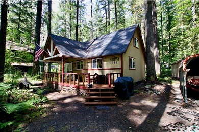 Welcome to this beautifully maintained and thoughtfully updated - photo 2