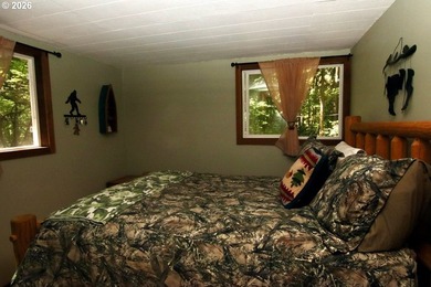 Welcome to this beautifully maintained and thoughtfully updated - photo 10