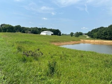 (private lake, pond, creek) Acreage For Sale in Cave City Kentucky