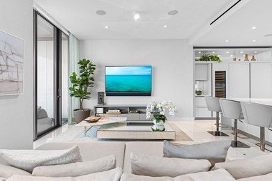 DIRECT WATERFRONT at The Bristol, showcasing breathtaking - photo 10