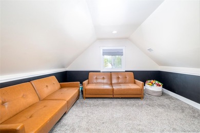 Welcome to this beautifully maintained and thoughtfully updated - photo 11