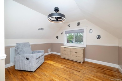 Welcome to this beautifully maintained and thoughtfully updated - photo 12