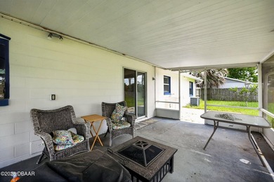 Charming 2-bedroom, 1-bath ranch-style home, w/an oversize 2 car - photo 14