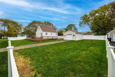 Welcome to this beautifully maintained and thoughtfully updated - photo 20