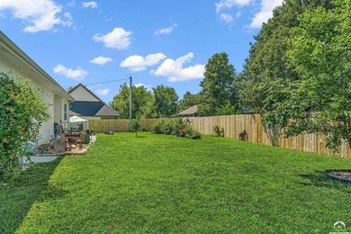 A beautifully designed ranch home located on a spacious lot in - photo 36