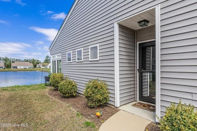 Beautifully maintained 3-bedroom, 2 bath duet style home - photo 4