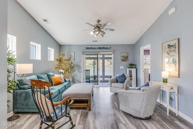 Beautifully maintained 3-bedroom, 2 bath duet style home - photo 6