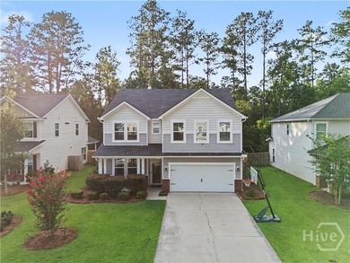 Move-in ready and beautifully updated! This well-maintained home - photo 4