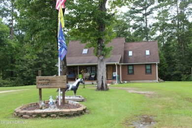 Lake Home For Sale in New Bern, North Carolina