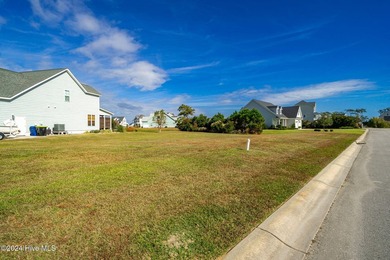 Welcome to a piece of paradise within the exclusive confines of - photo 3