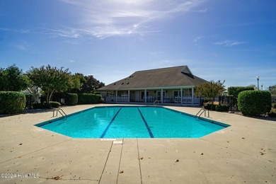 Welcome to a piece of paradise within the exclusive confines of - photo 9