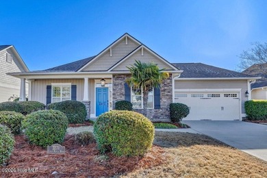 This 3 bedroom, 2 bath home in Compass Pointe offers over 1,600 - photo 1