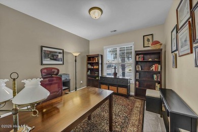 This 3 bedroom, 2 bath home in Compass Pointe offers over 1,600 - photo 4