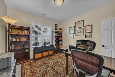 This 3 bedroom, 2 bath home in Compass Pointe offers over 1,600 - photo 5