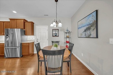 This 3 bedroom, 2 bath home in Compass Pointe offers over 1,600 - photo 7