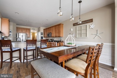 MOVE RIGHT IN, this spacious and contemporary four-bedroom home - photo 14