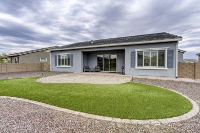 Master suite + Jr Master suite & den or 3rd bedroom! Oversized 3