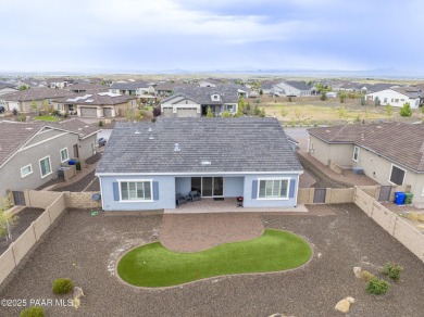 Master suite + Jr Master suite & den or 3rd bedroom! Oversized 3