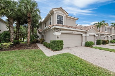 Lake Condo For Sale in Fort Myers, Florida