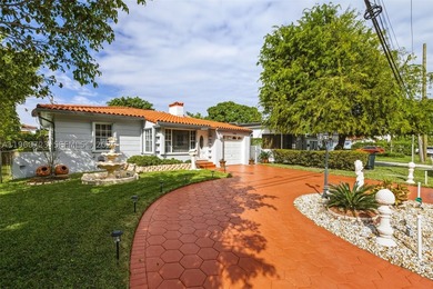 Rare opportunity in Surfside's exclusive 33154 zip code. This - photo 4