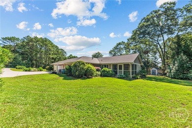 Welcome home to this beautifully remodeled 3-bedroom, 2-bath - photo 6