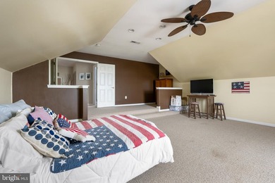 MOVE RIGHT IN, this spacious and contemporary four-bedroom home - photo 39