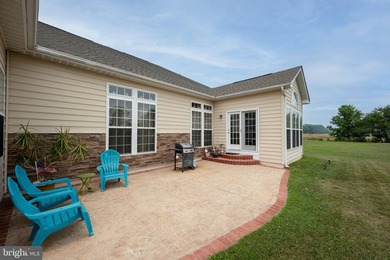 MOVE RIGHT IN, this spacious and contemporary four-bedroom home - photo 44