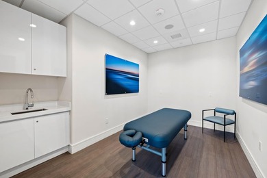 Best Value in the Building! Experience vibrant downtown living - photo 58