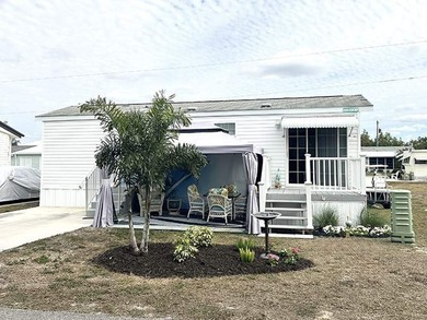 This charming 490 square feet Park Model home in Bonita Terra - photo 1
