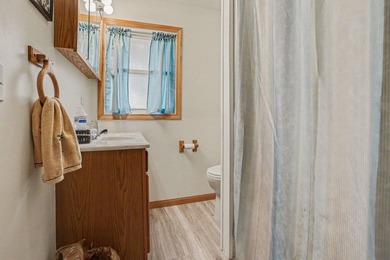 Welcome to this charming, turn key move-in-ready channel front - photo 12