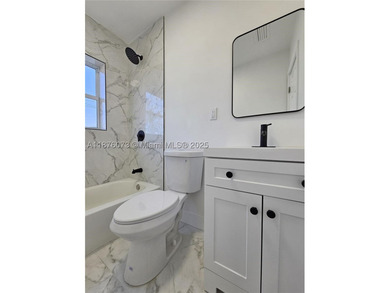 This beautiful house offers 3 bedrooms, 2 bathrooms ensuring - photo 12